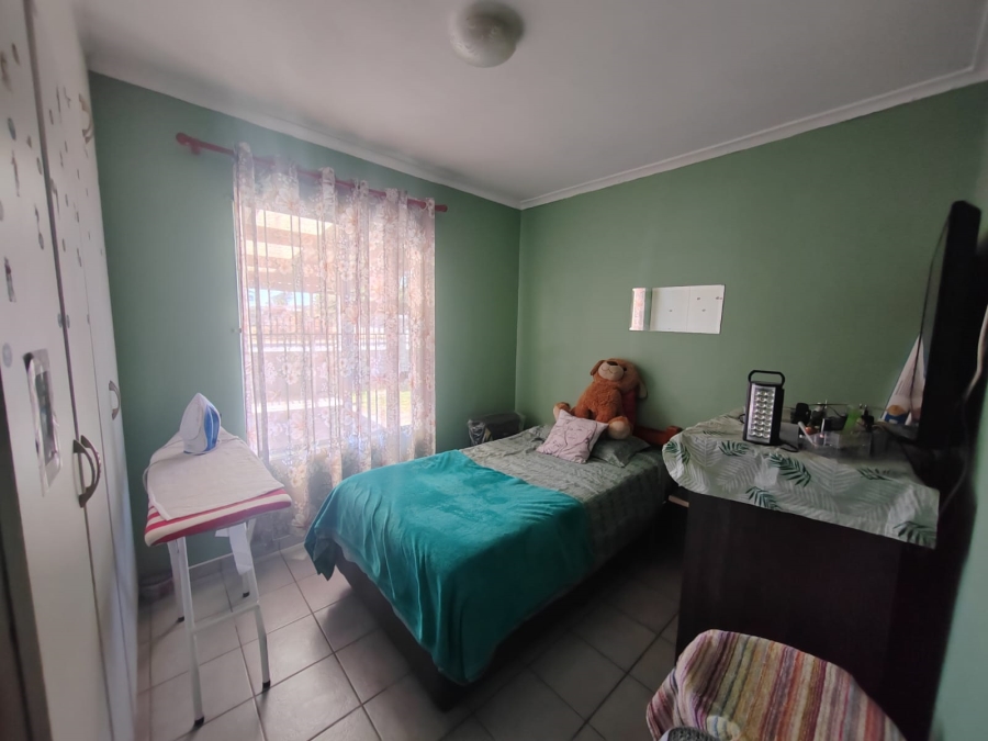 3 Bedroom Property for Sale in Perm Gardens Western Cape